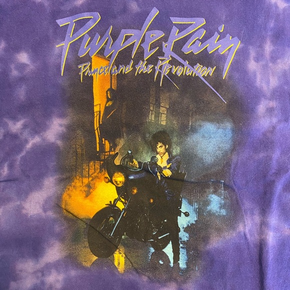 Prince graphic tee💜 - Picture 2 of 4